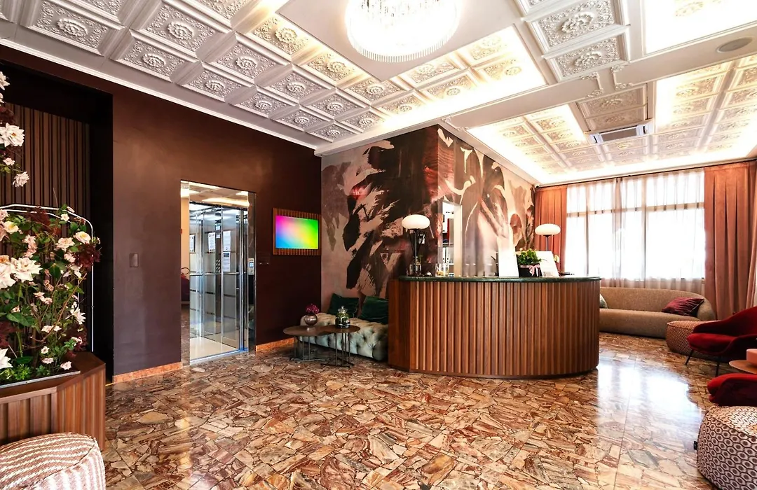 Hotel Souvenir-1